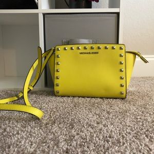 Michael kors yellow purse